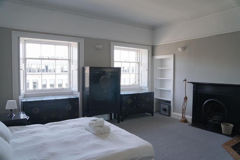 Prime Edinburgh City Centre - 4 Bed Penthouse Bagian luar foto