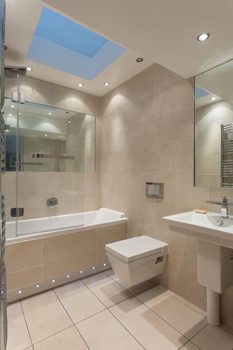 Prime Edinburgh City Centre - 4 Bed Penthouse Bagian luar foto