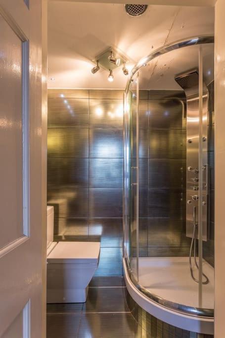 Prime Edinburgh City Centre - 4 Bed Penthouse Bagian luar foto