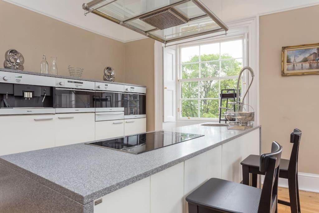 Prime Edinburgh City Centre - 4 Bed Penthouse Bagian luar foto